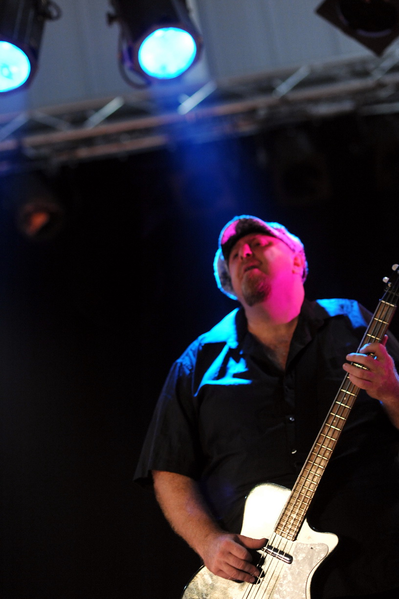 Blues In Bezannes 2011 - Monster Mike Welch